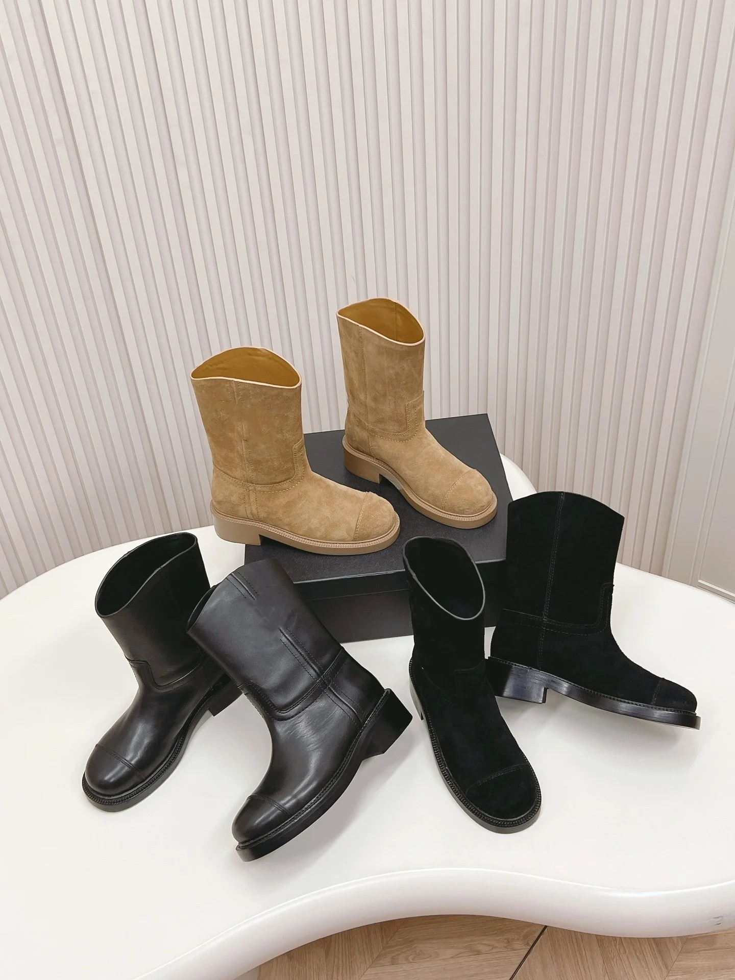 

24 spring and autumn new ladies middle boots, fashion knight boots, cowhide fabric, leather outsole, size35-40