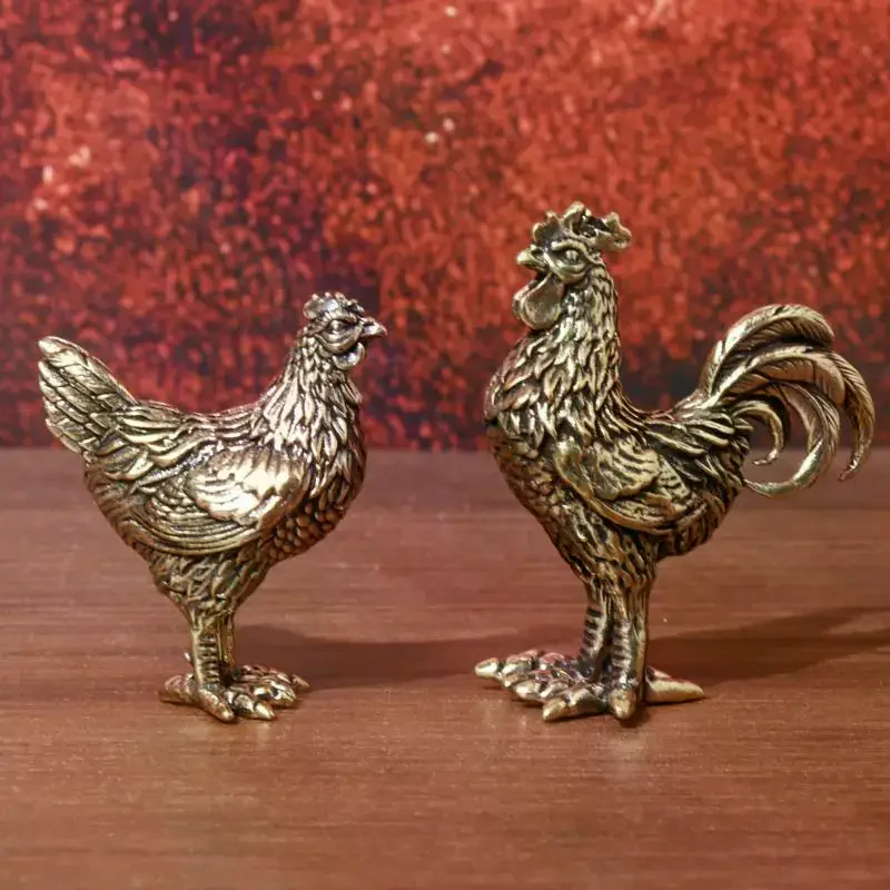 Miniature Bronze Rooster And Hen Figurines, Pure Brass Sculpted Figures, Suitable For Office Desks, Tea Sets, And Pet Crafts.