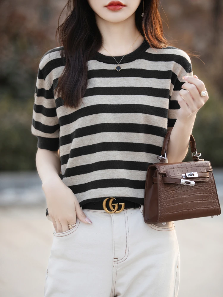 

Летняя полосатая футболка женская ort Sve f Sve вязаный топ Design Sense Upper Body Commute Sle Spring 2025 New Arr...