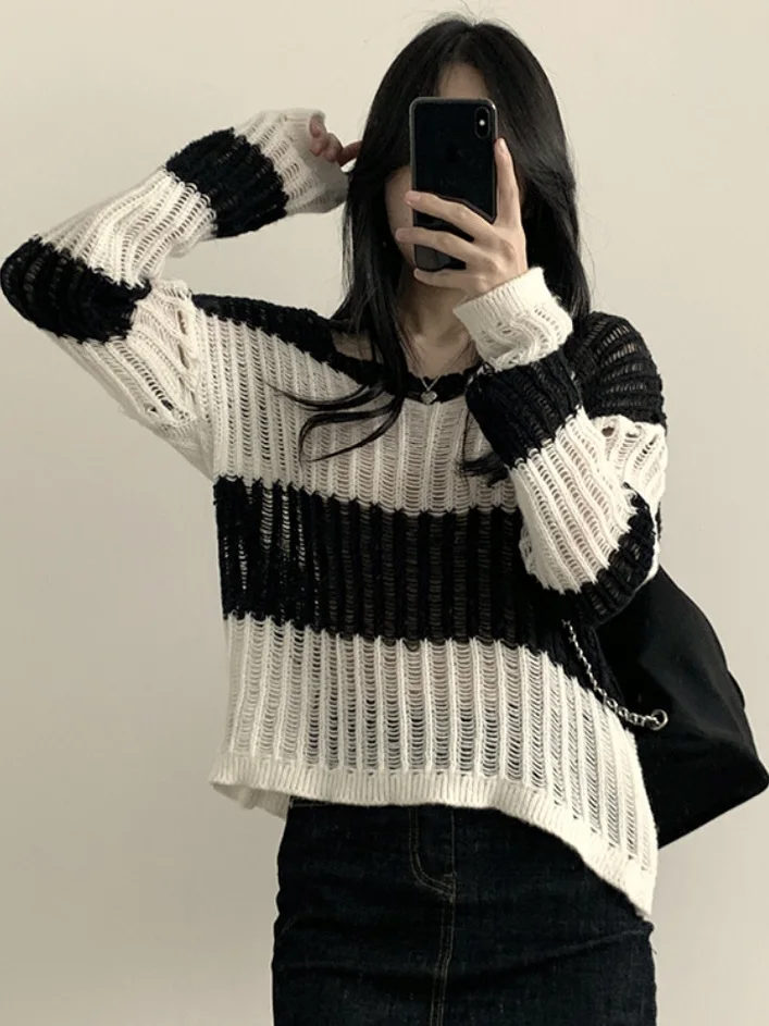 

Chic Striped Knitted Cover up Women's Early Autumn New Design Hollow out Sun Protection Top Hollow out Knitwear Svel