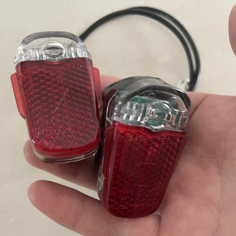Bremslicht Rücklicht für Ninebot Max G30D Elektroroller Zubehör Hinten Rücklicht Wasserdichtes Warnlicht E-Scooter Neu – Detail 4