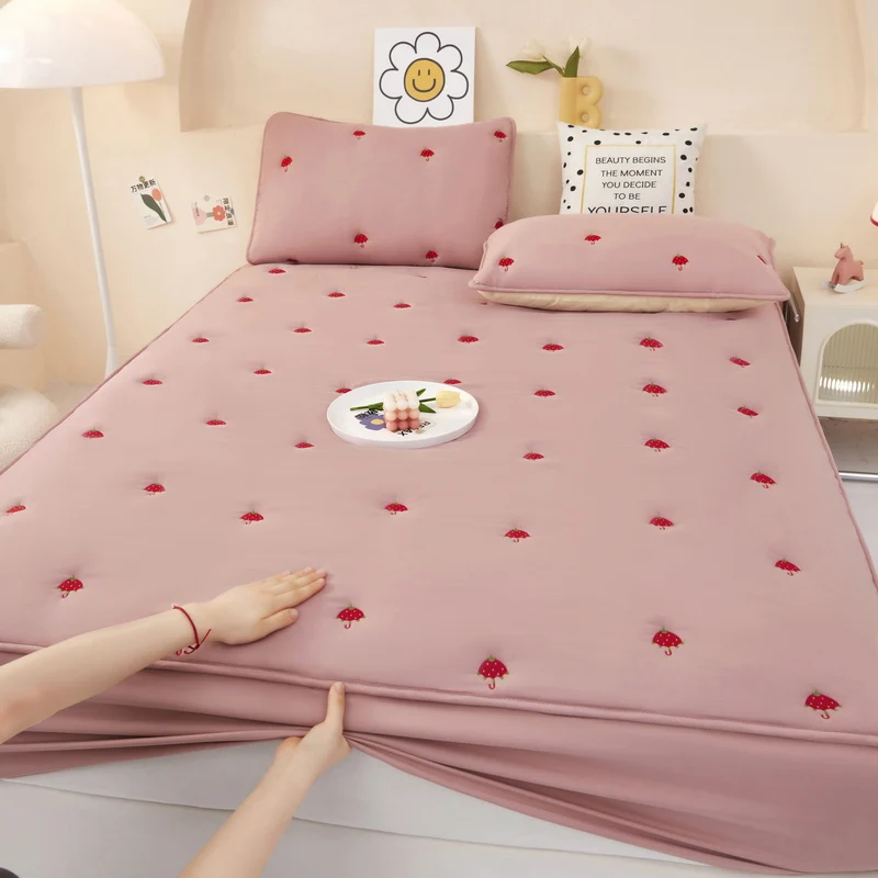 

2025 new embroidered padded fitted sheet single piece washed cotton mattress all-inclusive non-slip fitted sheet no pillowcase