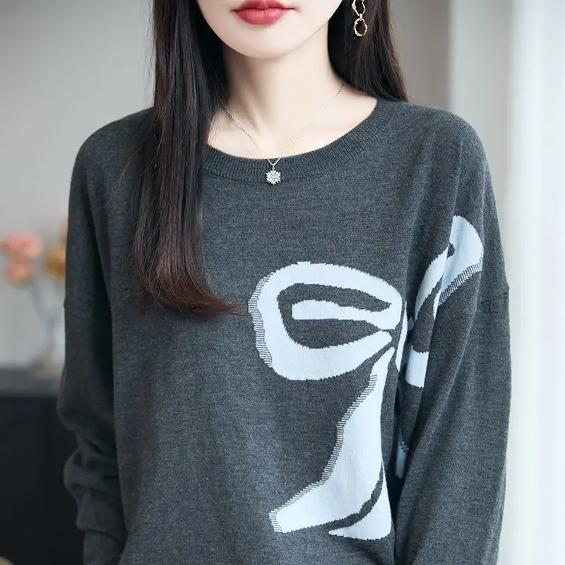 Modischer Jacquard-Pullover mit Schleife für Herbst und Winter. Neues inneres Rundhals-Bottom-Shirt. Vielseitiger und eleganter Pullover