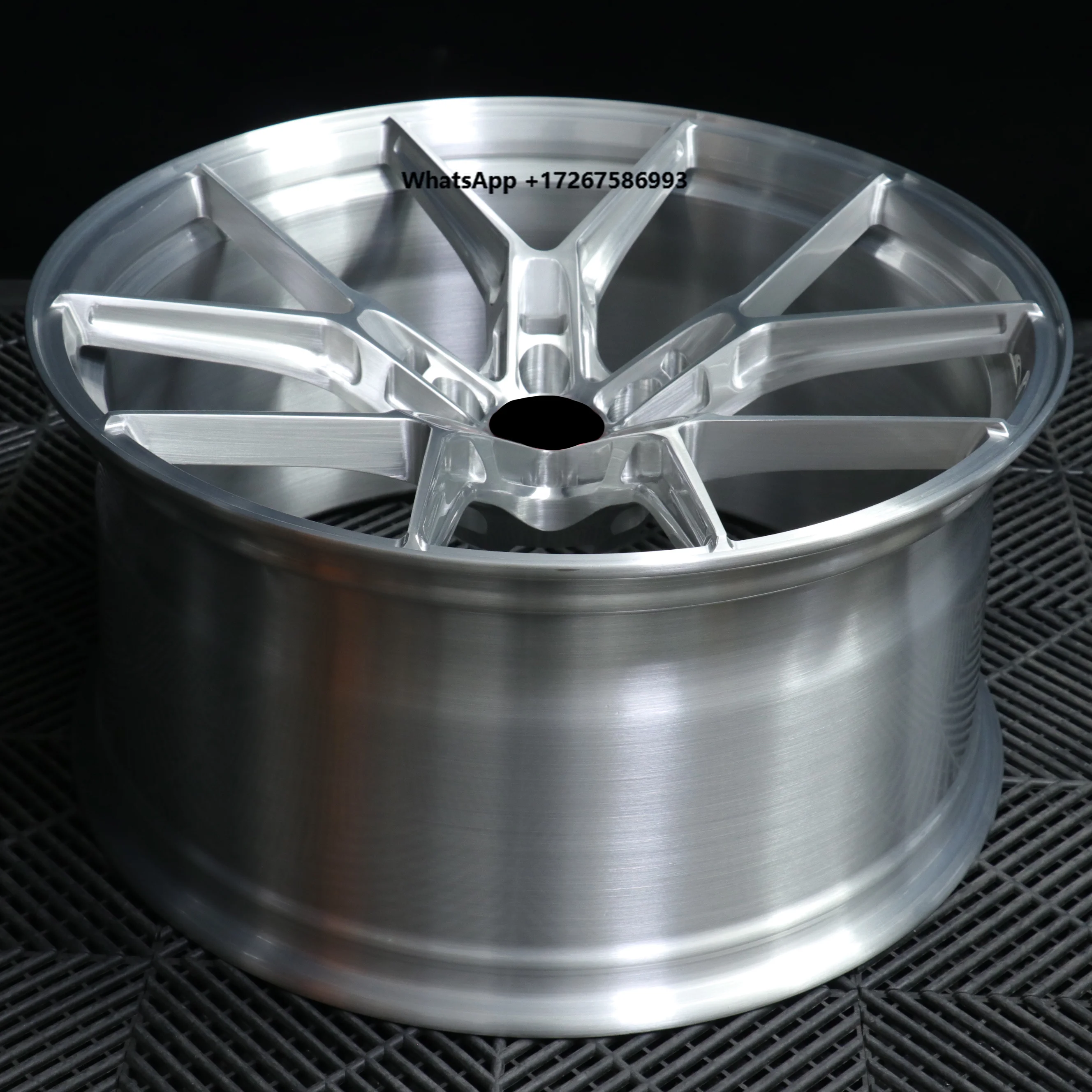 One-piece Ten-spoke Y-shaped Forged Hub