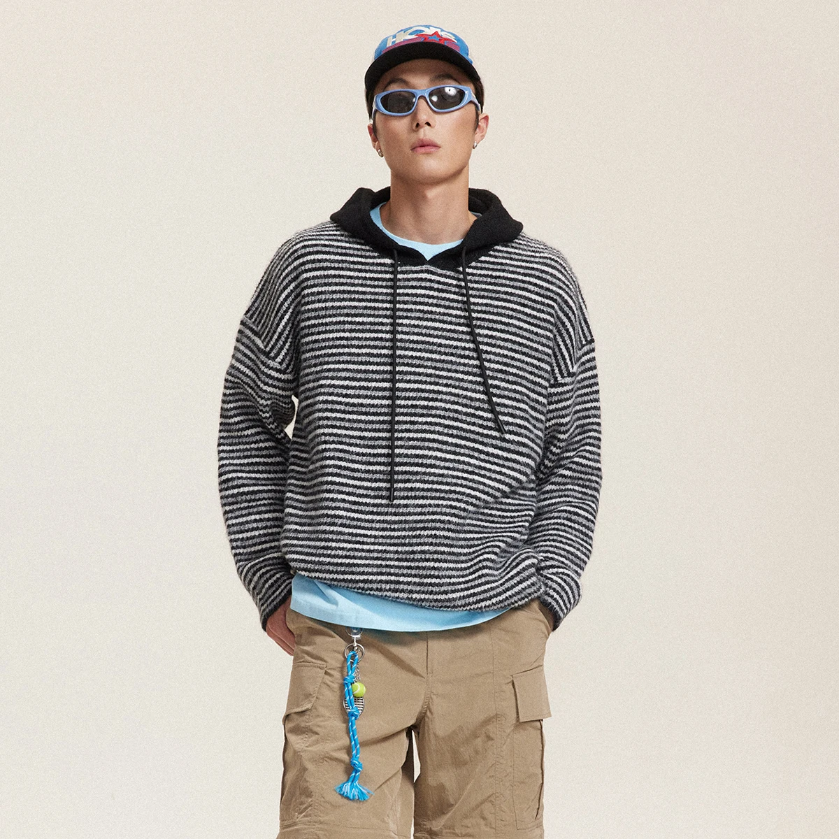 

Hooded Stripe Sweater Men Women Streetwear Fashion Loose Casual Pullover Hoody Christmas Knitted Sweater Campus Boy Girl Clothes