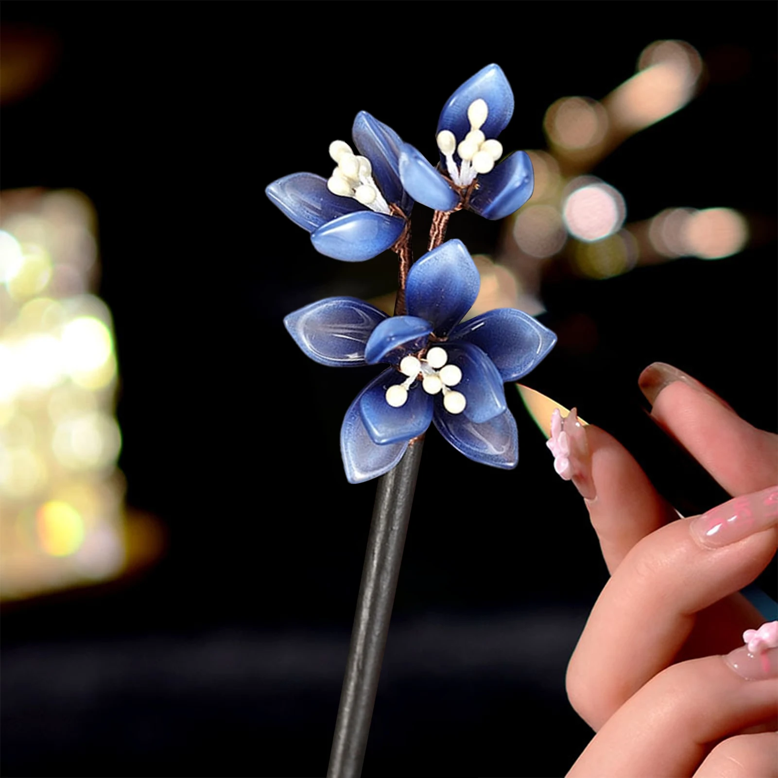 Bastoncini per capelli in legno Forchette Sfumatura di colore blu Disegni di fiori Bacchette cinesi retrò Stile Forcine Clip laterali Copricapo da donna