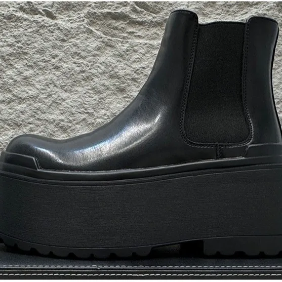 2025 Men's Short Height Increasing Ultra Thick Sole Chelsea Slip-On Platform Lightweight Thick Sole Height Increasing Boots