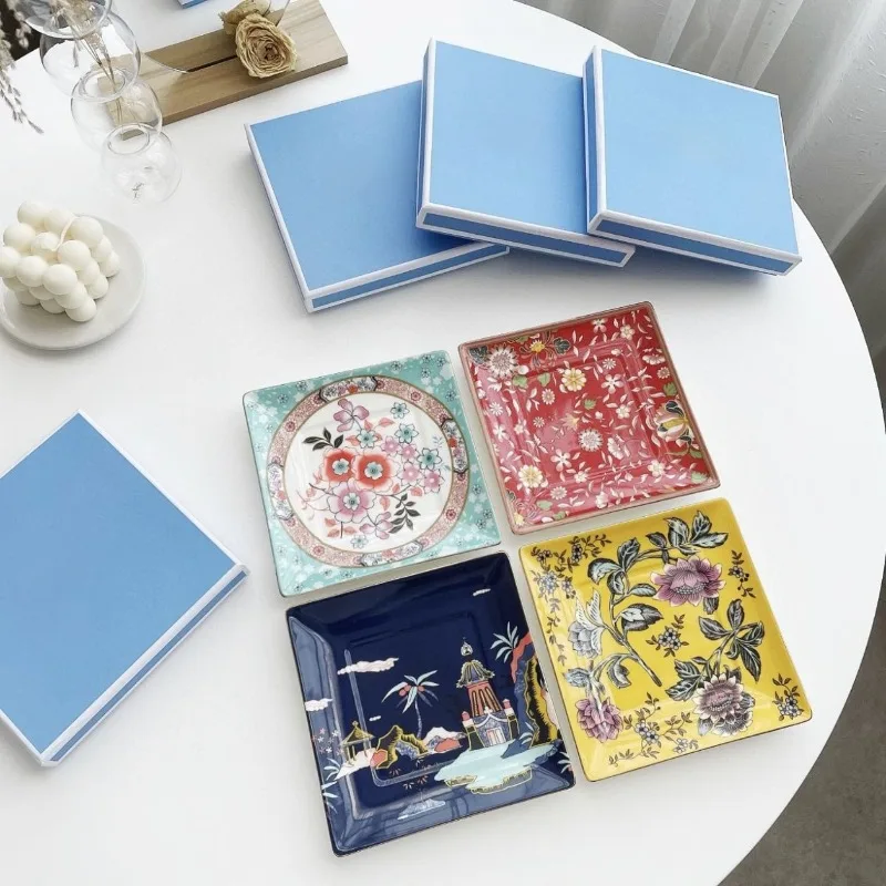 

Gold-Traced Bone China Square Plate 14.5cm Cake Plate Afternoon Tea Tableware Dessert Plate Gift Box