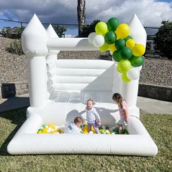 Mini Witte Pvc Kid Opblaasbare Springkasteel Bounce Huizen Met Ballenbad Outdoor Kinderfeestjes Spel Springkussen Met Blower