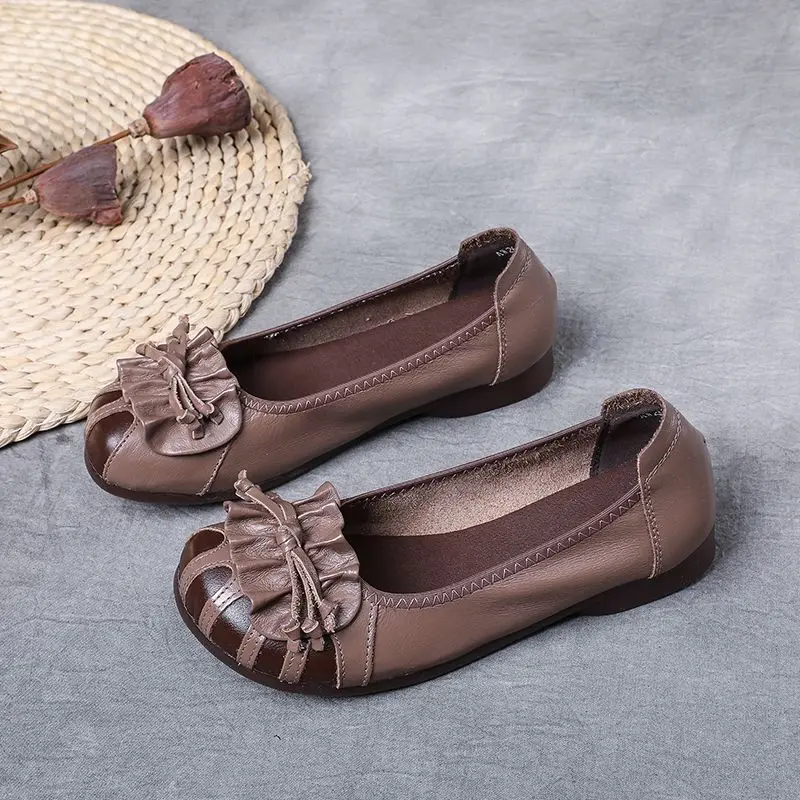 

New Women's Red Genuine Leather Flat Shoes Round Toe Ruffle Detail Soft Non-slip Sole Comfort Mom Loafers Casual Walking Shoes