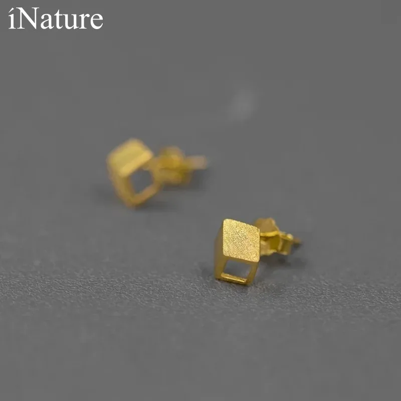 

INATURE 925 Sterling Silver Fashion Jewelry Hot Trendy Square Stud Earrings for Women Brincos