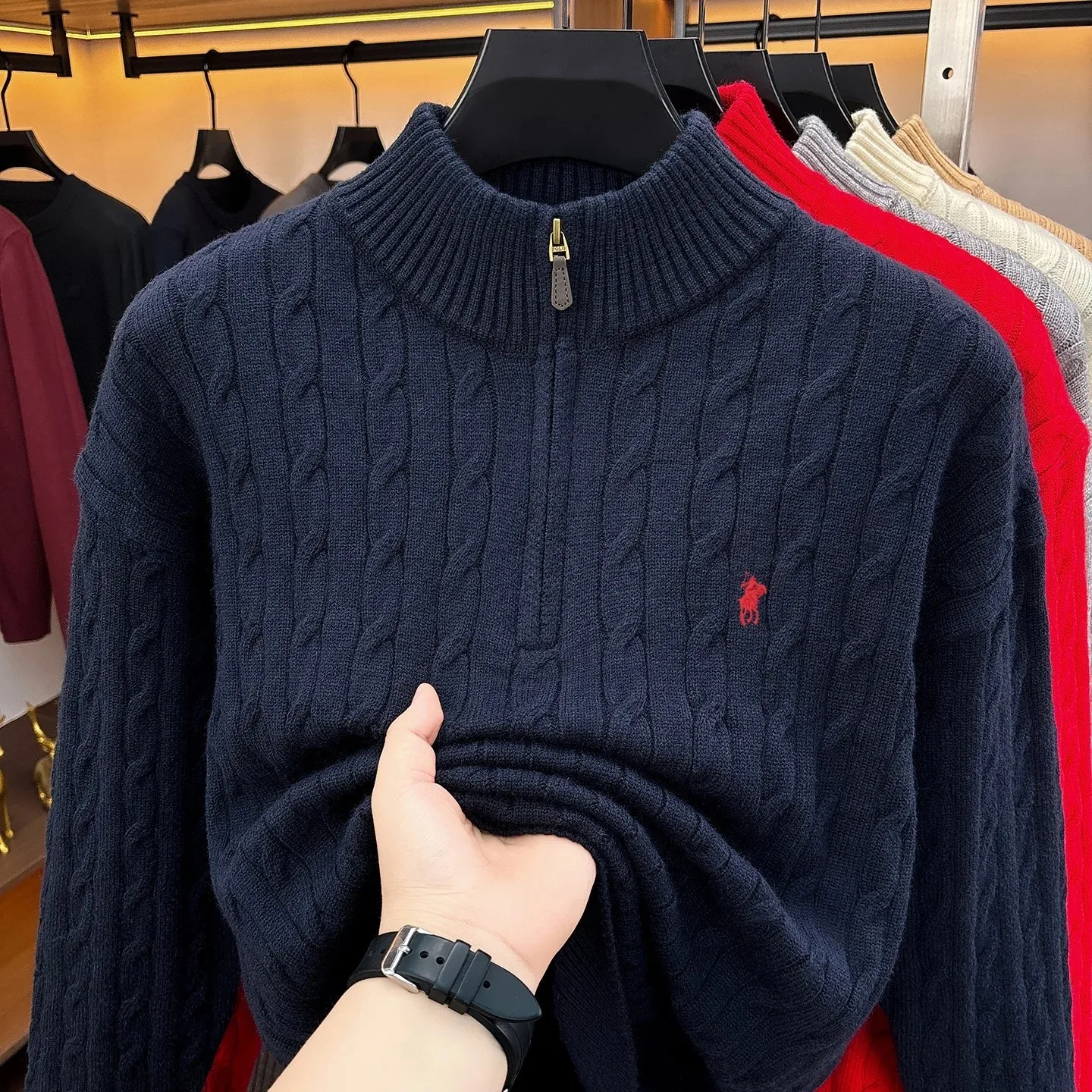 Luxuriöser Halbketten-Kragenpullover für Herren Modischer Exquisiter Jacquard-Pullover der Marke Paul mit Hochwertiger Pony-Stickerei Warmer Winter-Strickpullover – Detail 21