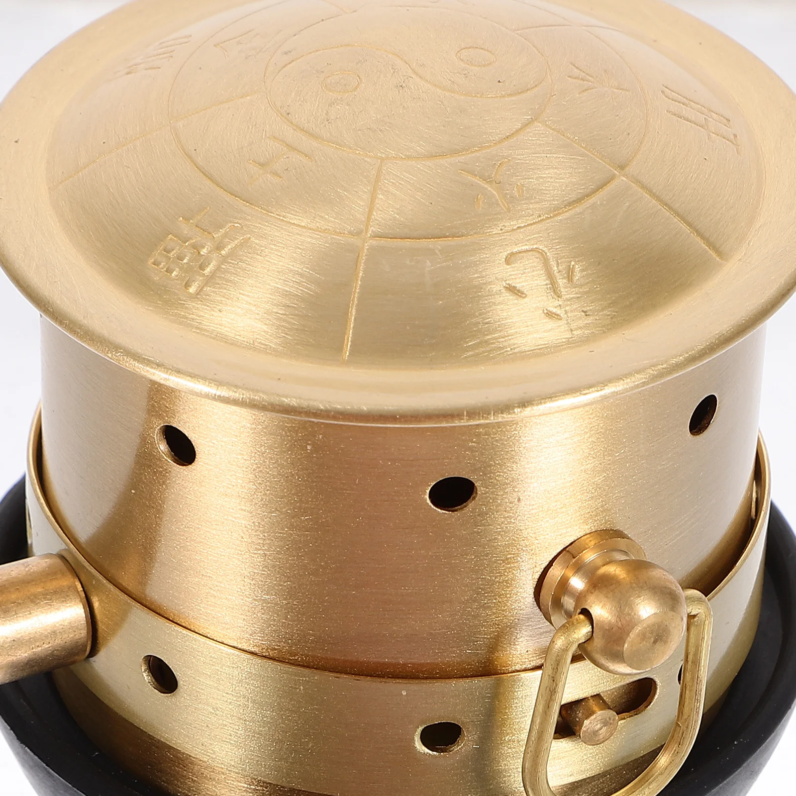 

1Set Copper Moxibustion Pot Ergonomic Handle Large Heating Area Warm Moxa Burner Effective Blood Circulation Relief Body Care