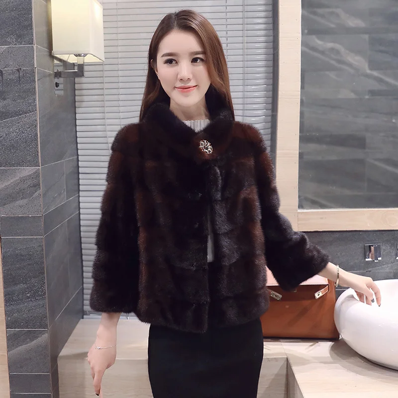 

whole Water mink mink coat fur coat female mink hair Haining 2023 new short section of the elbow sleeves mother mink