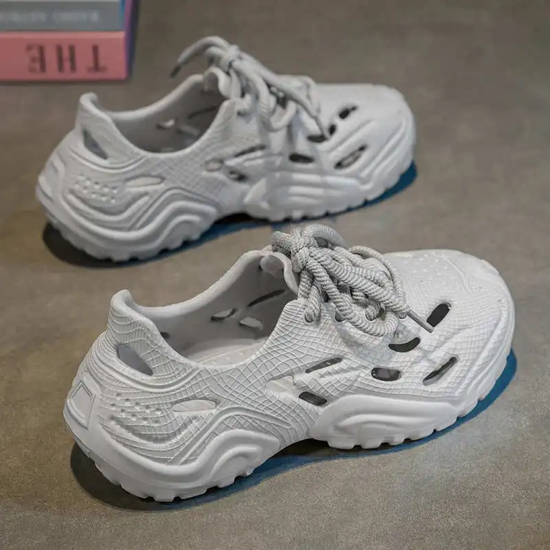 With Holes Synthetic Leather Men's Flip Flops Flip Flops Slippers Beach Clapper Shoes Luxury Brand Sandals Sneakers Sports