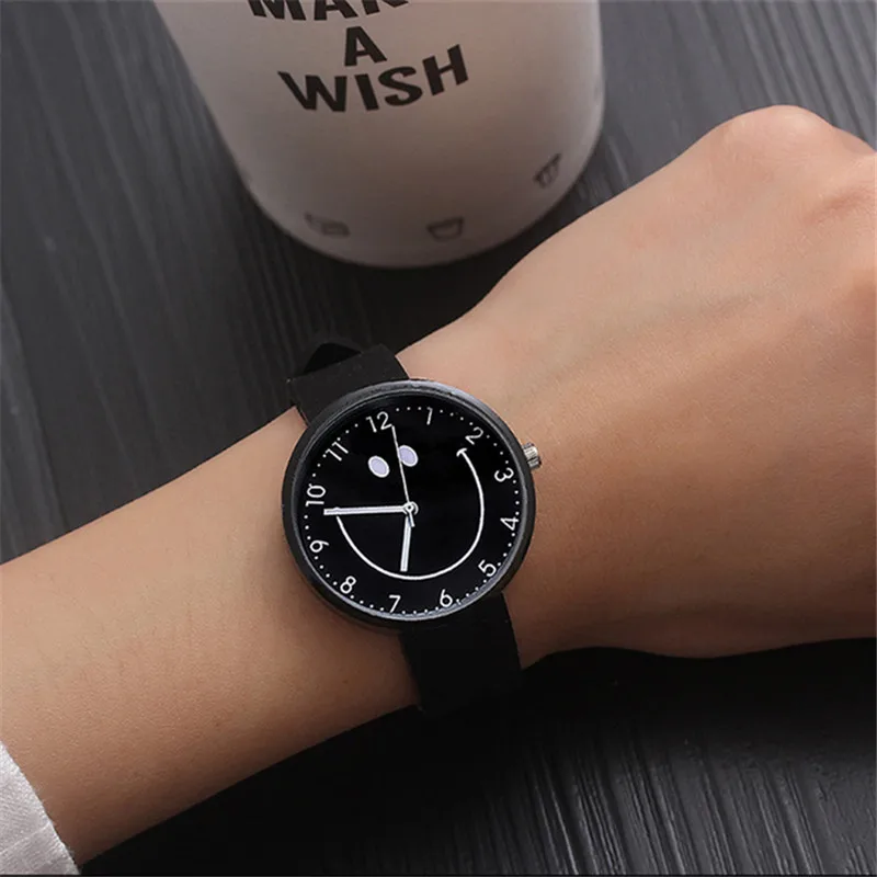 Hot New Women\'s Watch Fashion Luxury Smile Teenage Girl Wristwatch lovely  Comfortable Children\'s Watch Relogio Masculino Clock