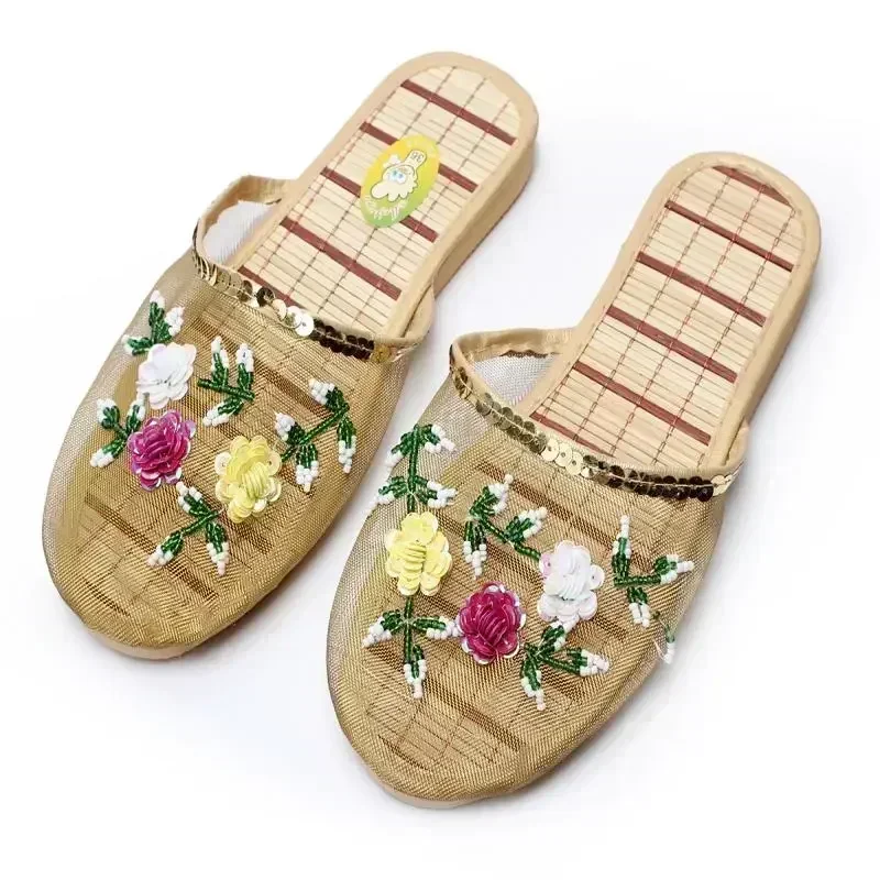 Baotou – pantoufles d'intérieur pour femmes, chaussures plates à paillettes, pantoufles de plage en maille creuse, tongs décontractées, maille florale créative, été