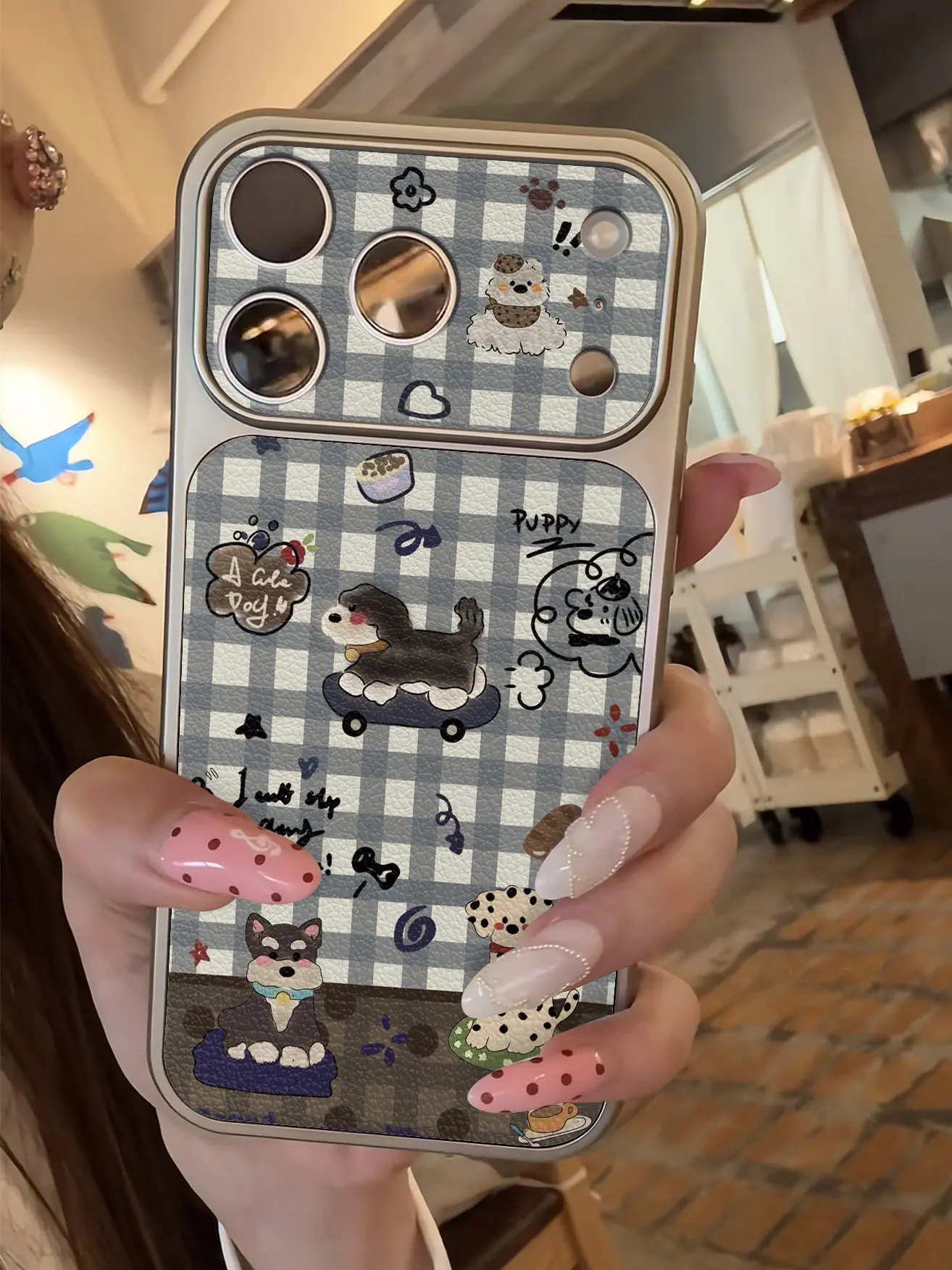 Koreanische Niedliche Welpen-Karo-Imitat 17 Handyhülle für iPhone 13 14 15 16 17 Pro Max 17Pro, Galvanisierter Stoßfänger, Stoßfeste Lederhülle – Detail 1