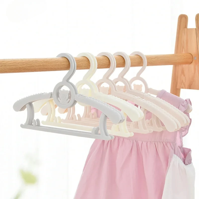 Kids Clothes HangerRacks Portable DisplayHangers Plastic ChildrenCoats Hanger BabyClothing Organizer