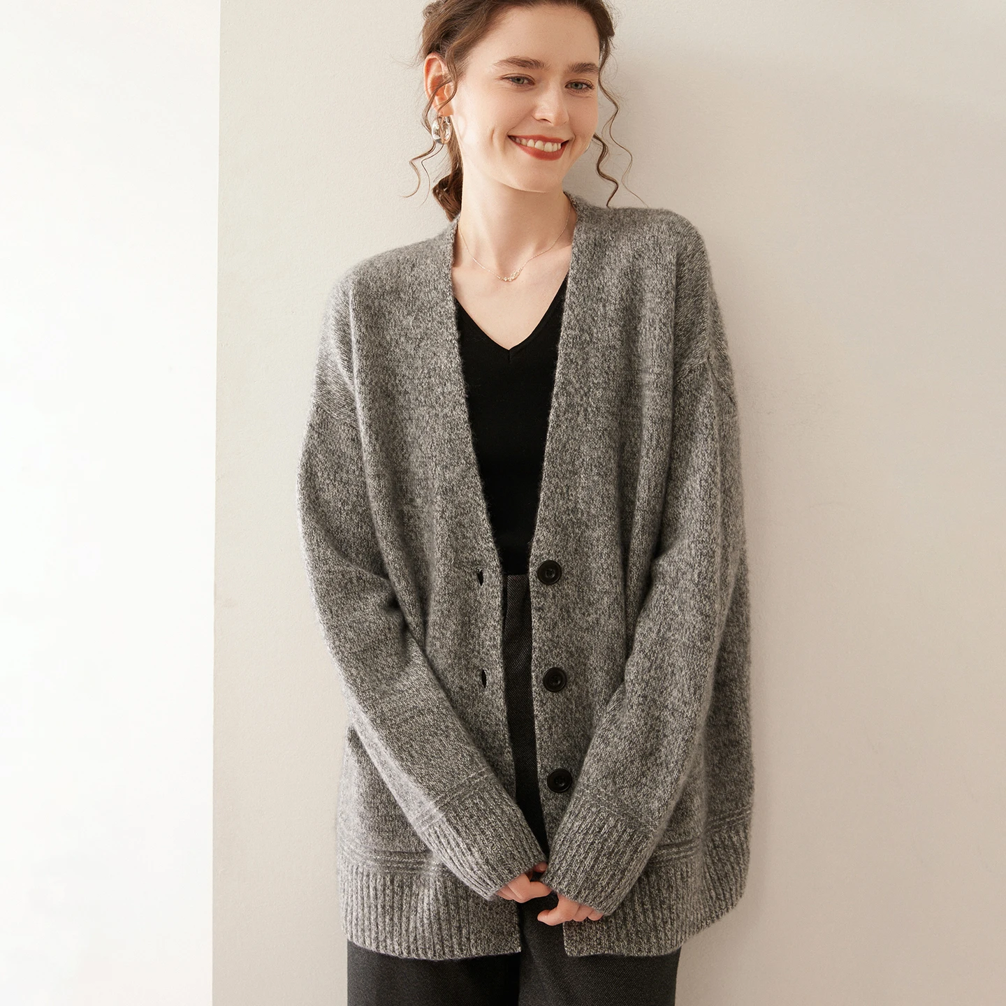 High Quality Women\'s Cardigan 100% Cashmere Sweater V-Neck Large Size Cardigans Autumn Winter Lady Casual Solid Knit Jacket Top