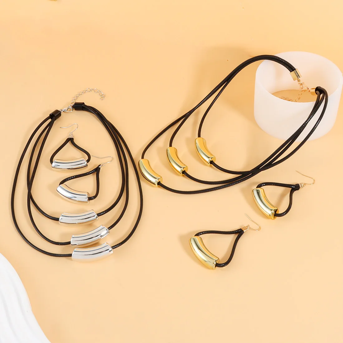DIY accessories Cross-border jewelry cylindrical black rope necklace set, personalized simple three-layer collarbone chain jewel