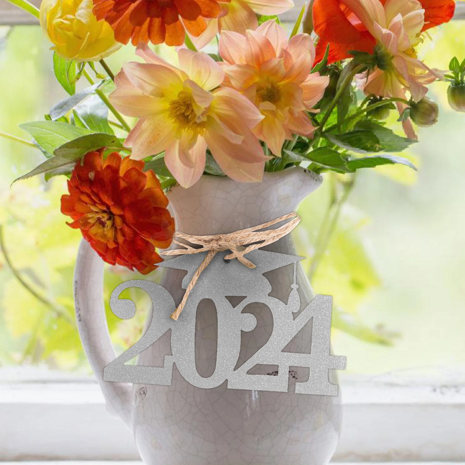 

1Set 2024 Graduation Party Decorations DIY Cutout Tags Table Centerpiece Adorn Ornaments 2024 Cutout Tags Party Layout Prop