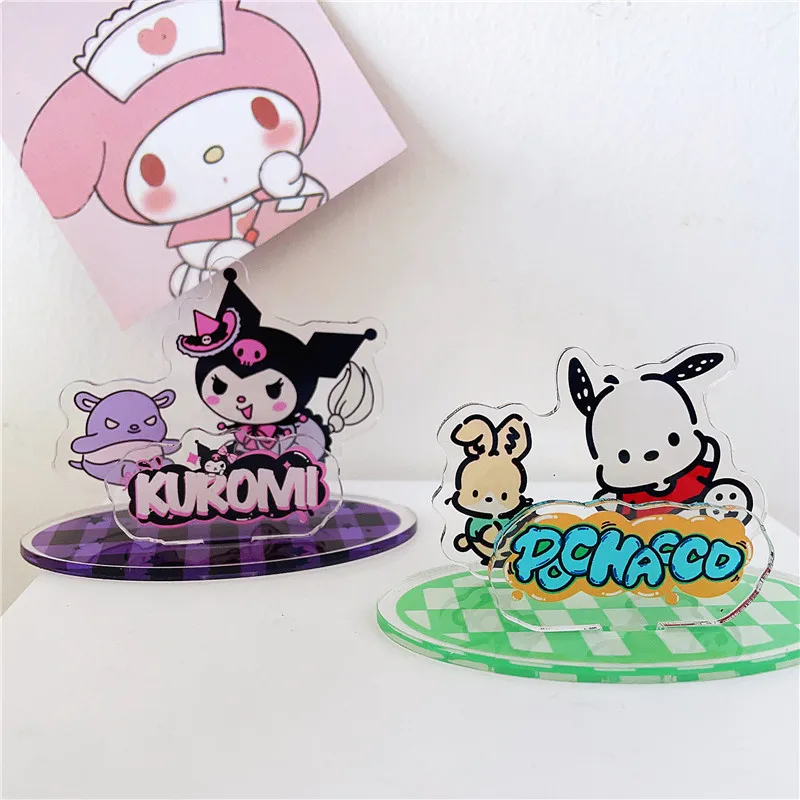 

Sanrio акриловые стоячие фигурки Kuromi Pochacco, подставка для телефона, милый держатель, домашний декор, мелодия, настольный орнамент, дисплей, подарок для детей