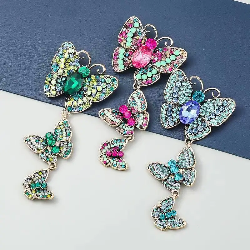 

Butterfly Inlaid Zircon Brooch Long Style Covered Rhinestone Retro Insect Pin Fashion Jewelry for Women Dress Suit Accessories