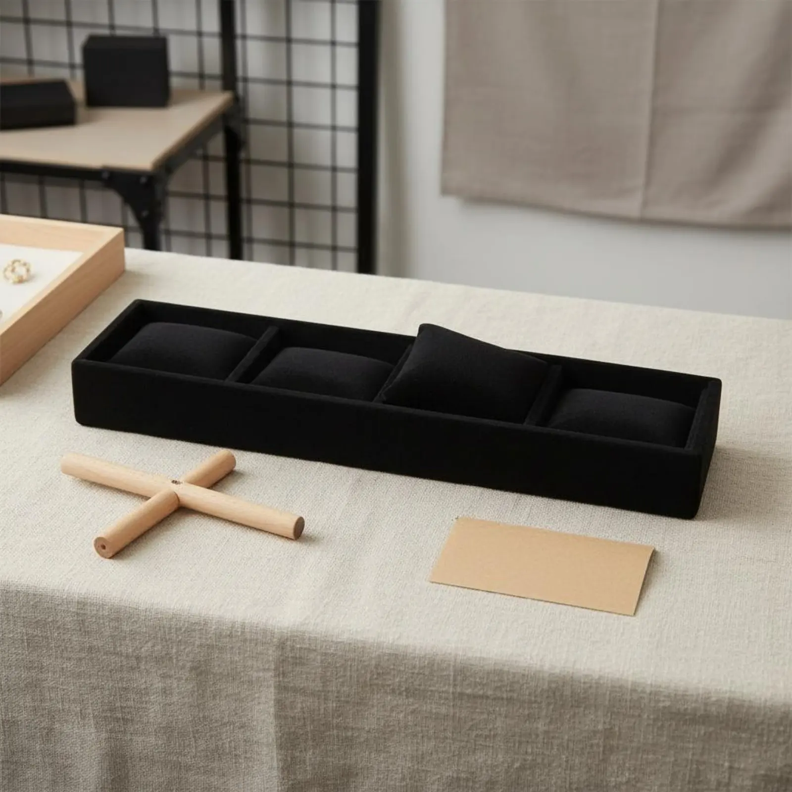 

Luxurious Jewelry Display Tray Scuff Protection Watch Pillow Display Case Bracelet Storage Organizer Great Gift for Collectors