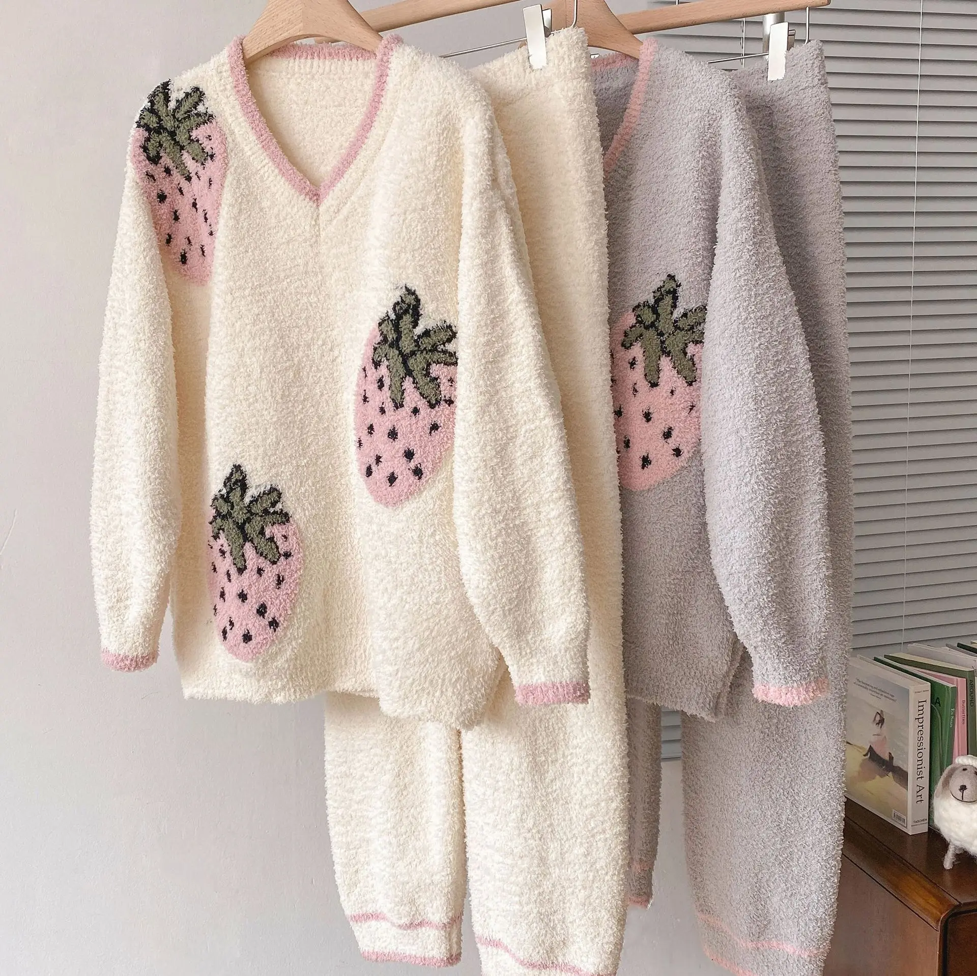 Coral Fleece Warm Women Pajamas V-Neck Long Sleeve Pullover Pants Women 2 Piece Outfit Set Cute Women Home Clothes