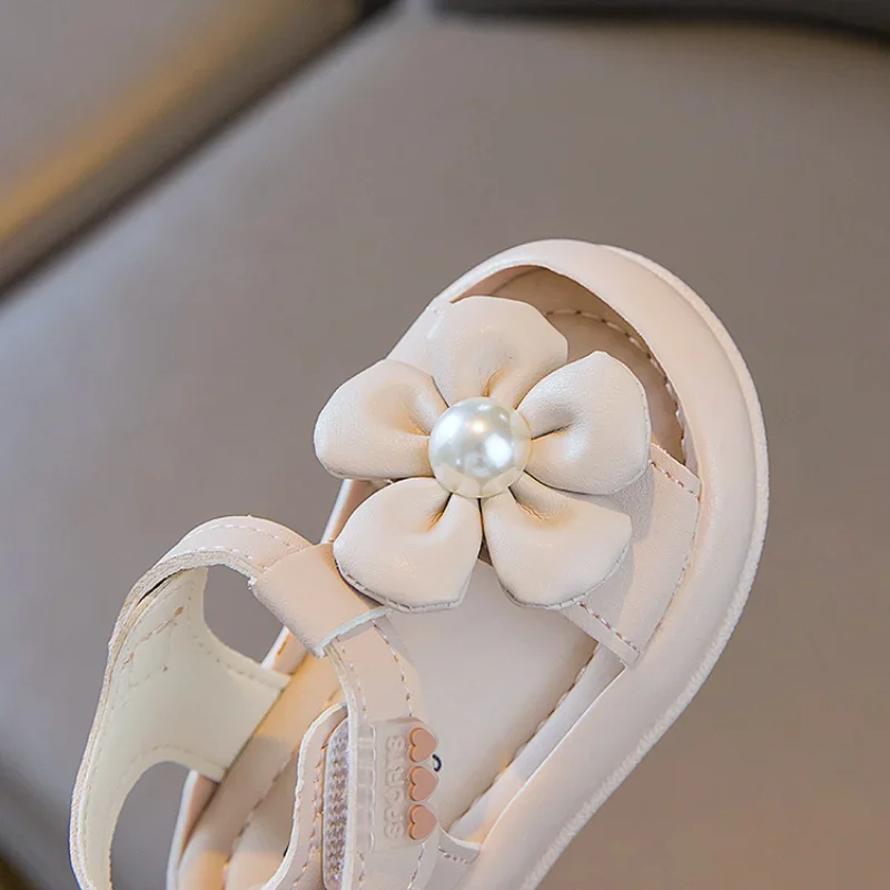 2023 Summer Baby Sandals Cute Flower Pearl Soft Princess Girls Shoes Kids Beach Sandals Non-slip Comfortable Baby Toddler Shoes