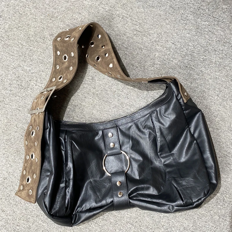 

Винтажные сумки для женщин. Роскошные дизайнерские сумки и кошельки. Новинка 2023 года. В заклепках из искусственной кожи. Большая вместимость с широкими ремнями. Y2K. Подмышки на плечо.