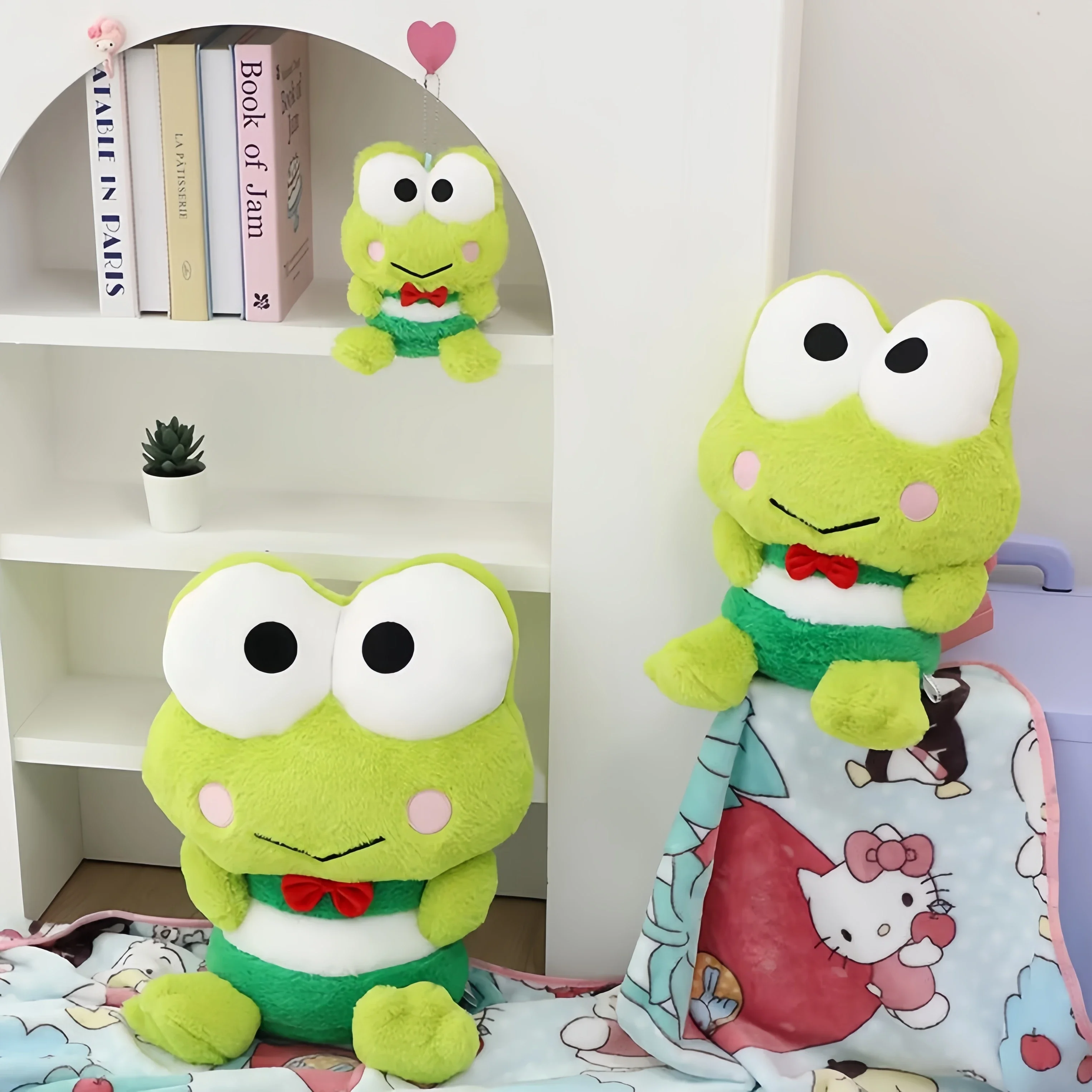 Lovely Kero Kero Keroppi Plushies Soft Stuffed Anime Big Eyed Frog Plush Toy Cute Soft Cuddly Throw Pillow Room Decor Gifts