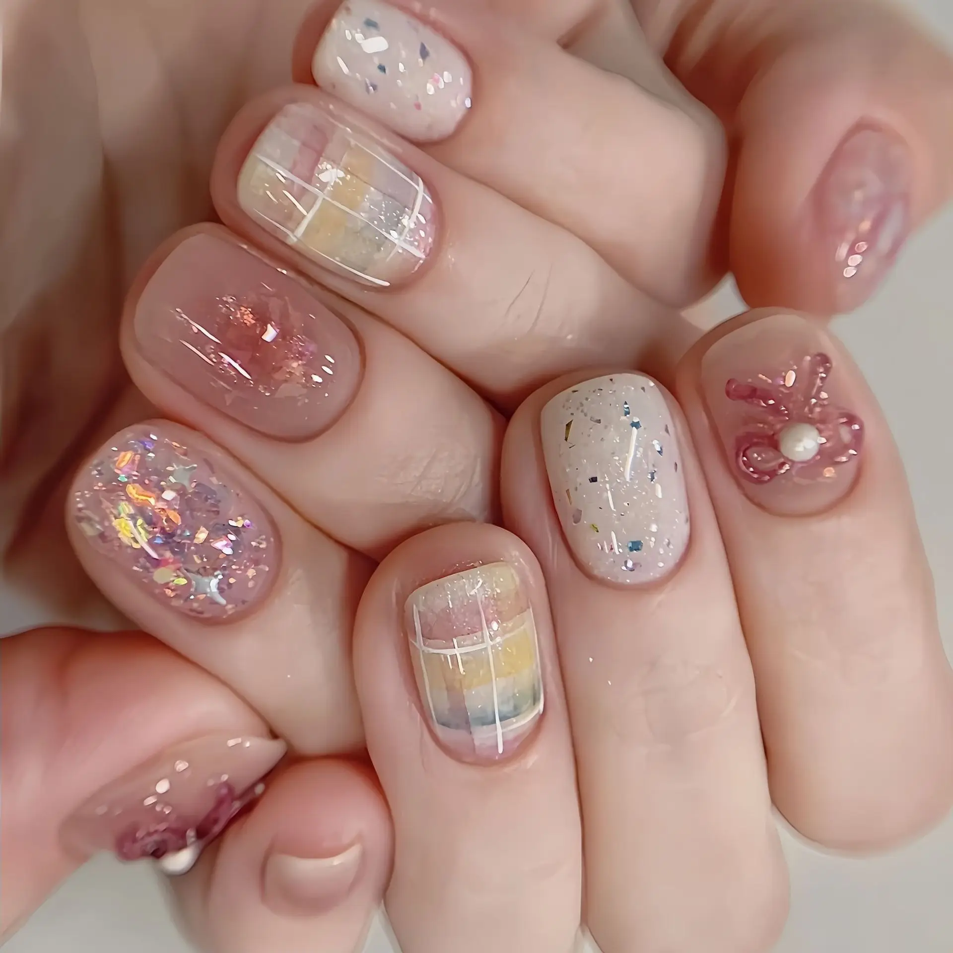 

10 шт., короткие квадратные круглые накладные ногти ручной работы с блестками, сладкий розовый бант, кошачий глаз, пресс на ногтях, полное покрытие, носимый маникюр