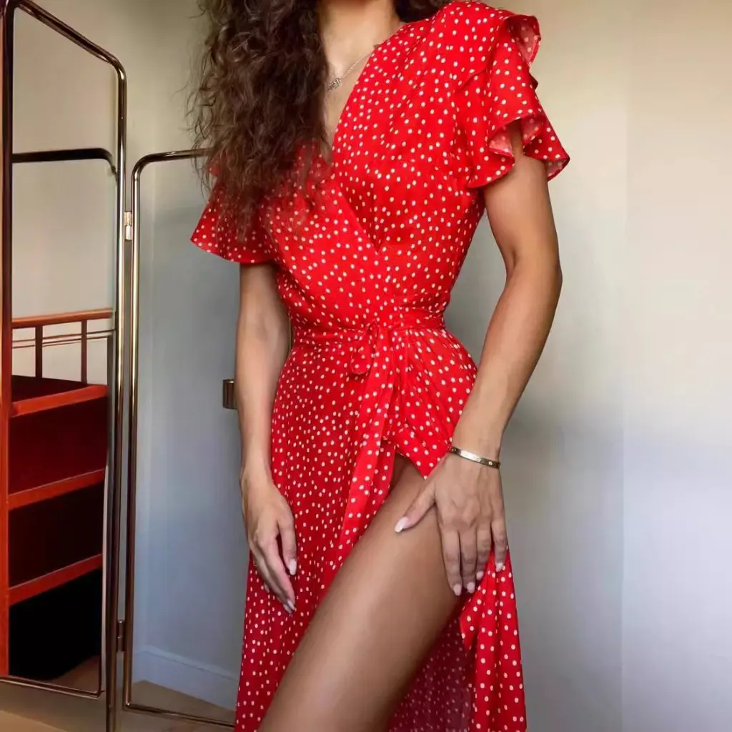 Vestido sin espalda con volantes y tirantes de lunares para mujer Diseño con abertura Detalle recortado Estilo popular