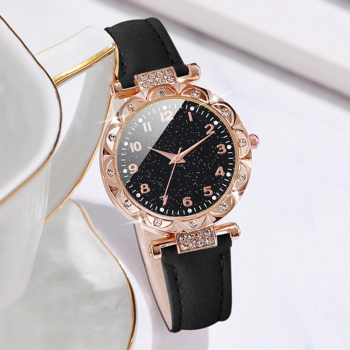 5PCS/Set Women\'s Watch Fashion Rhinestone Leather Band Quartz Watch Beads Bracelets Set(Without Box)