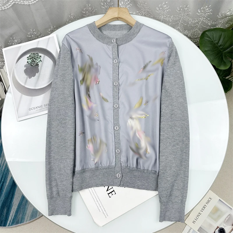 

Серый вязаный кардиган с принтом и круглым вырезом, женский, модный, с художественным дизайном и элементами пэчворка, осенняя новинка, одиночный экземпляр