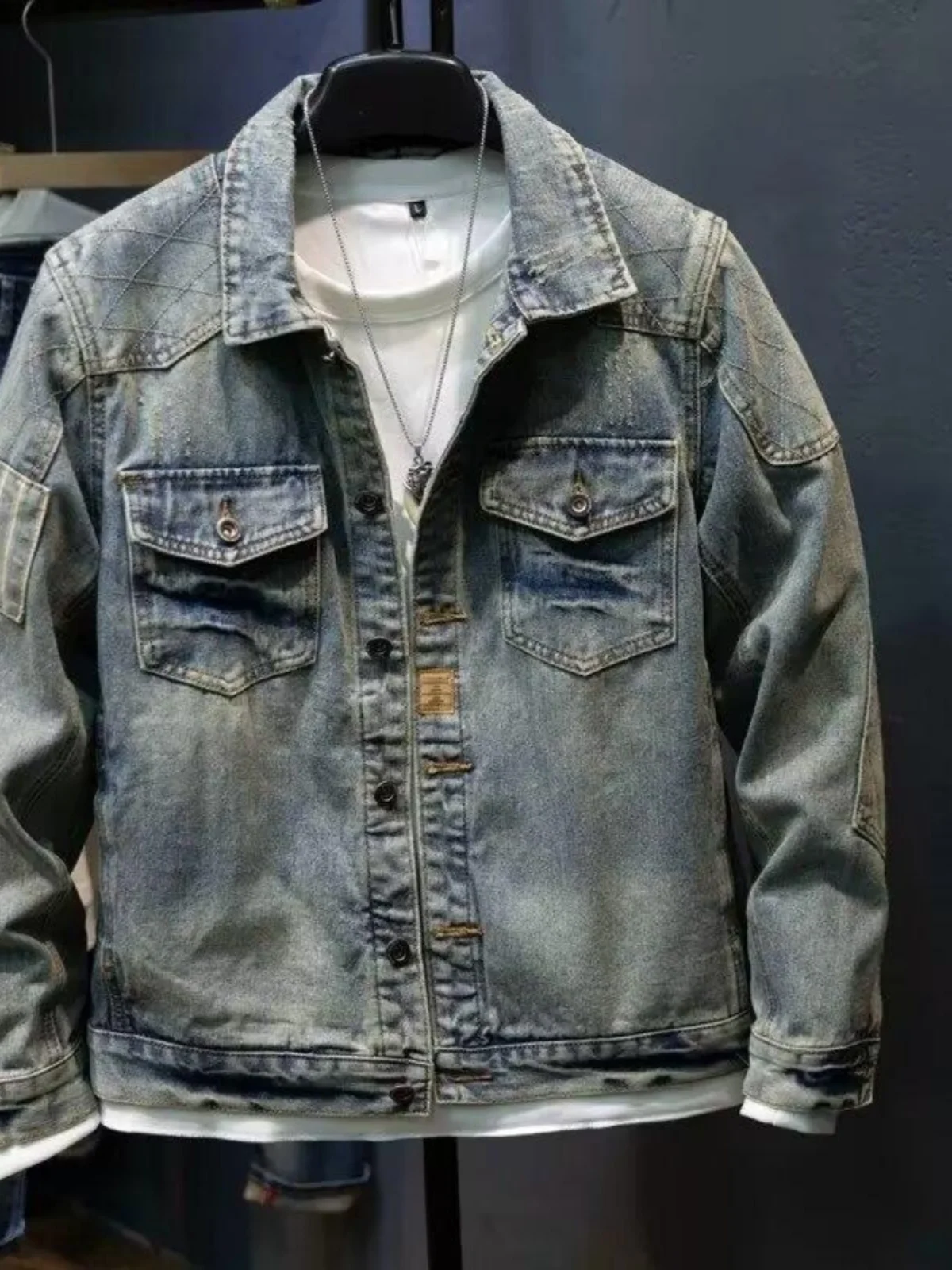 

Retro American Patchwork Waed Denim Jaet Loose Motorcycle Sle Casual Faion Outerwear for Young Men in Autumn Winter