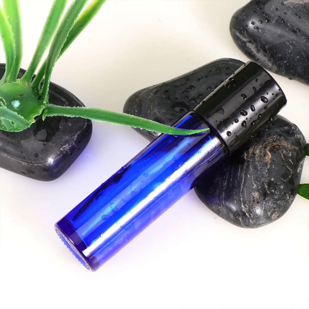 

8Pcs Essential Oil Roller Bottles 10Ml Roll-on Bottles for Perfume Colognes Blends Leakproof Portable Refillable Travel Purse