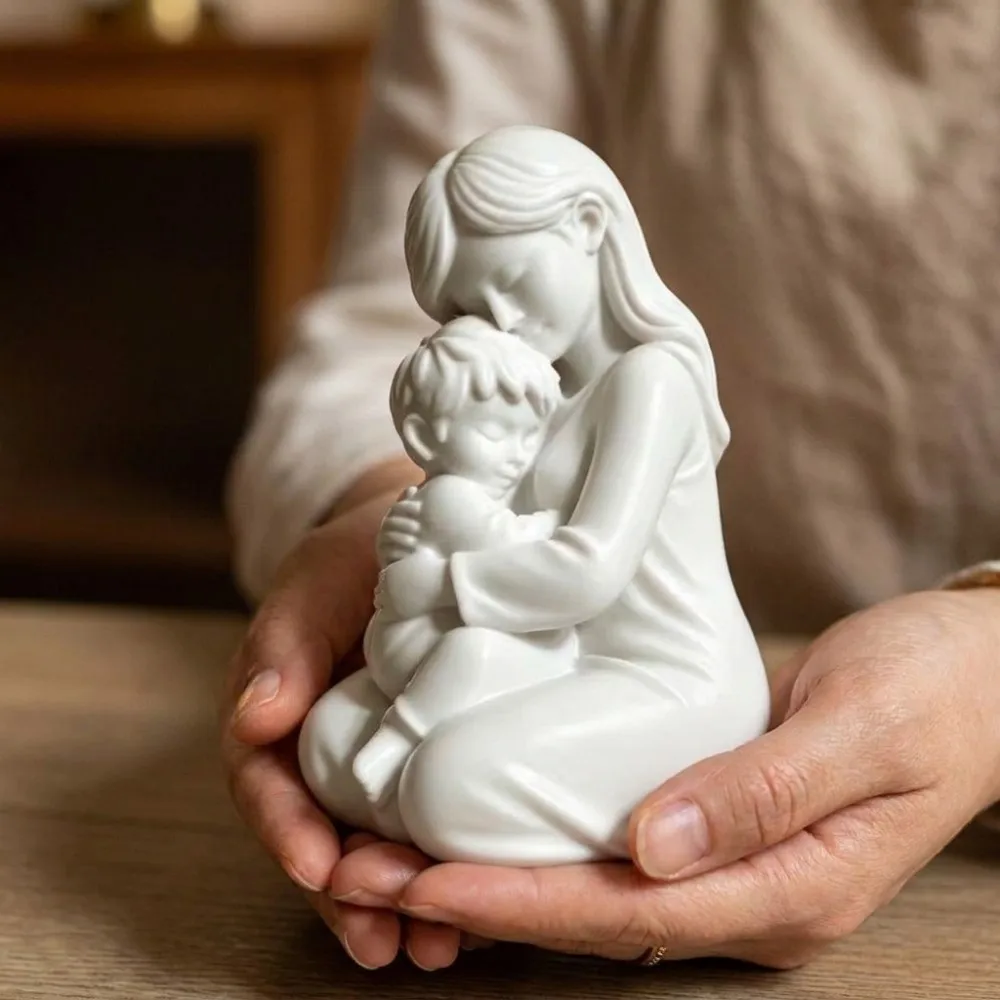 3D Printed Mother and Child Sculpture Minimalist Family Theme Hug Art Figurine Plastic Nordic-Style Heart Family Statue