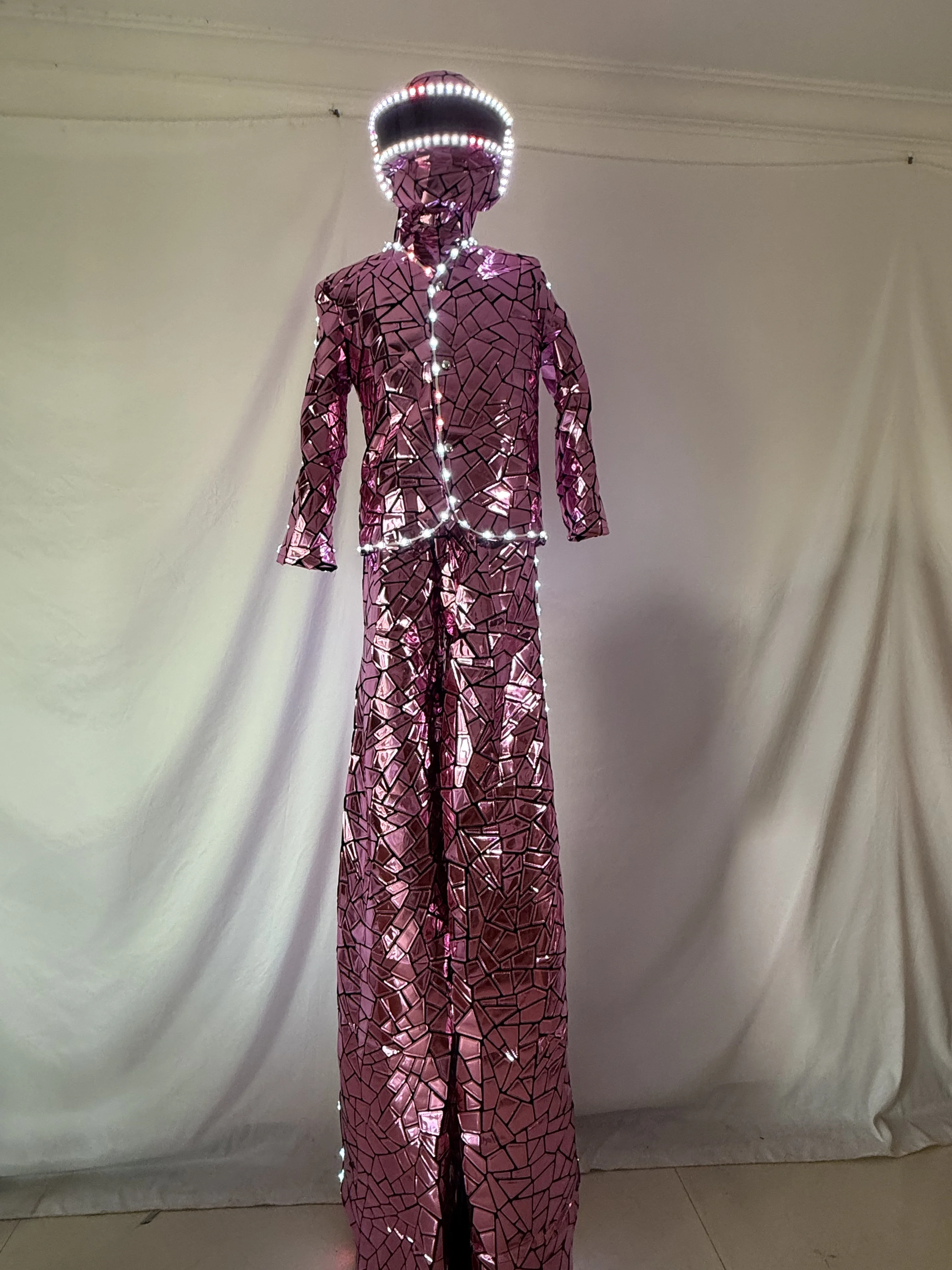 زي أداء مرآة مطرزة بالترتر، زي روبوت LED لعروض المسرح وعروض DJ