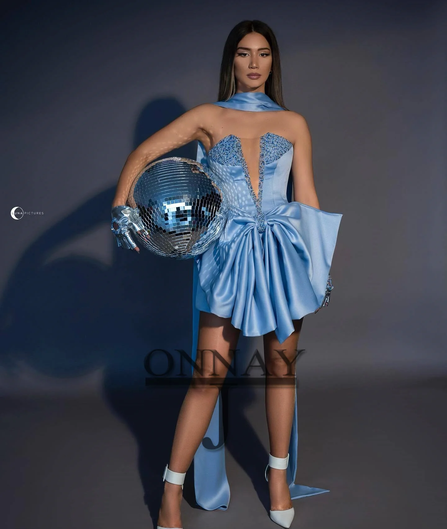 فساتين العودة للوطن مخصصة من اللؤلؤ الفاخر ألين عقدة من الساتان فستان كوكتيل صغير للنساء في المملكة العربية السعودية فستان كوكتيل مخصص بأربطة