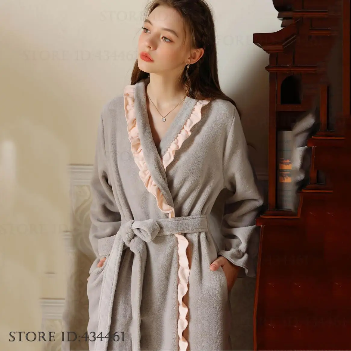 

new flannel female long robe kimono bathrobe gown retro French court style sleepwear Negligee coral fleece nightgown Homewear
