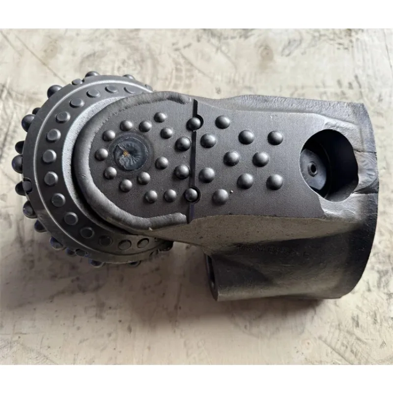 

Роликовые резцы для долот Tricone Bit 9 7/8 дюймов, роликовые конусные резцы, конусные долота Tricone