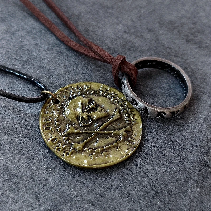 Game Uncharted 4 Necklace Thief's End Nathan Drake Pendant Necklace Long Short Chain Pirate Skull Coin Jewelry Fans Collection