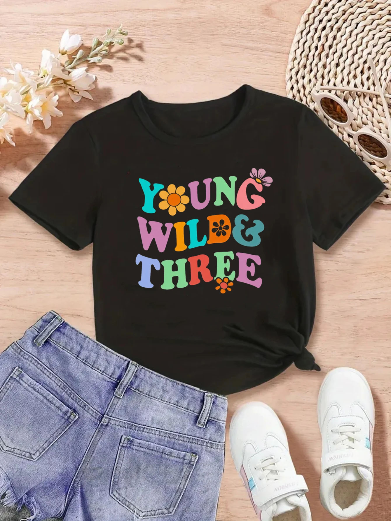 Young Wild Three Flowers Printed T Shirt Girls 3rd Birthday Gift T-Shirt Kawaii Kids Clothes The Best Birthday Gift T-Shirt