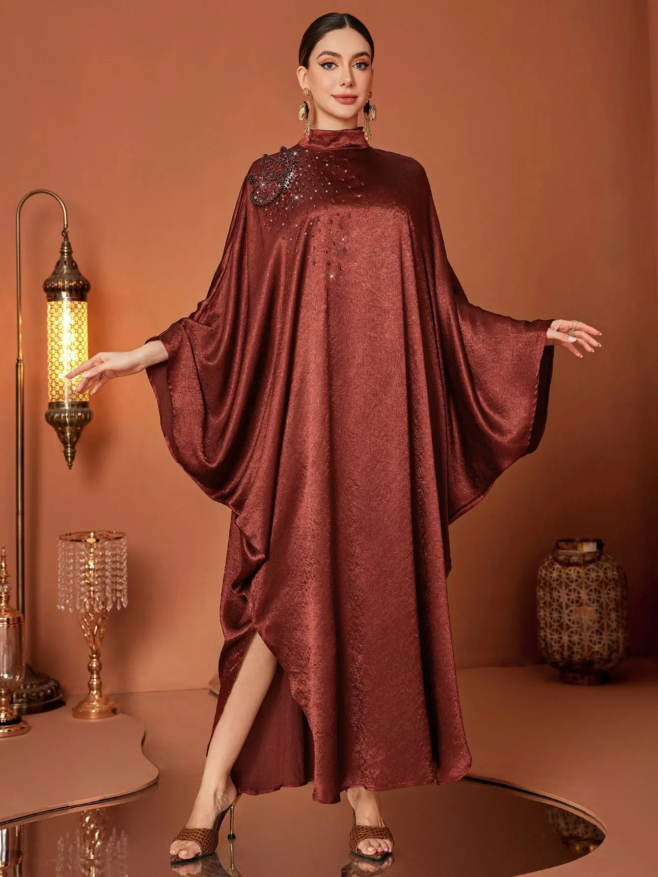 

Ramadan Muslim Women's Fashion Dubai No Body Picking Robe Tourist Season Bat Sleeve High Neck Design Nail Bead Dress