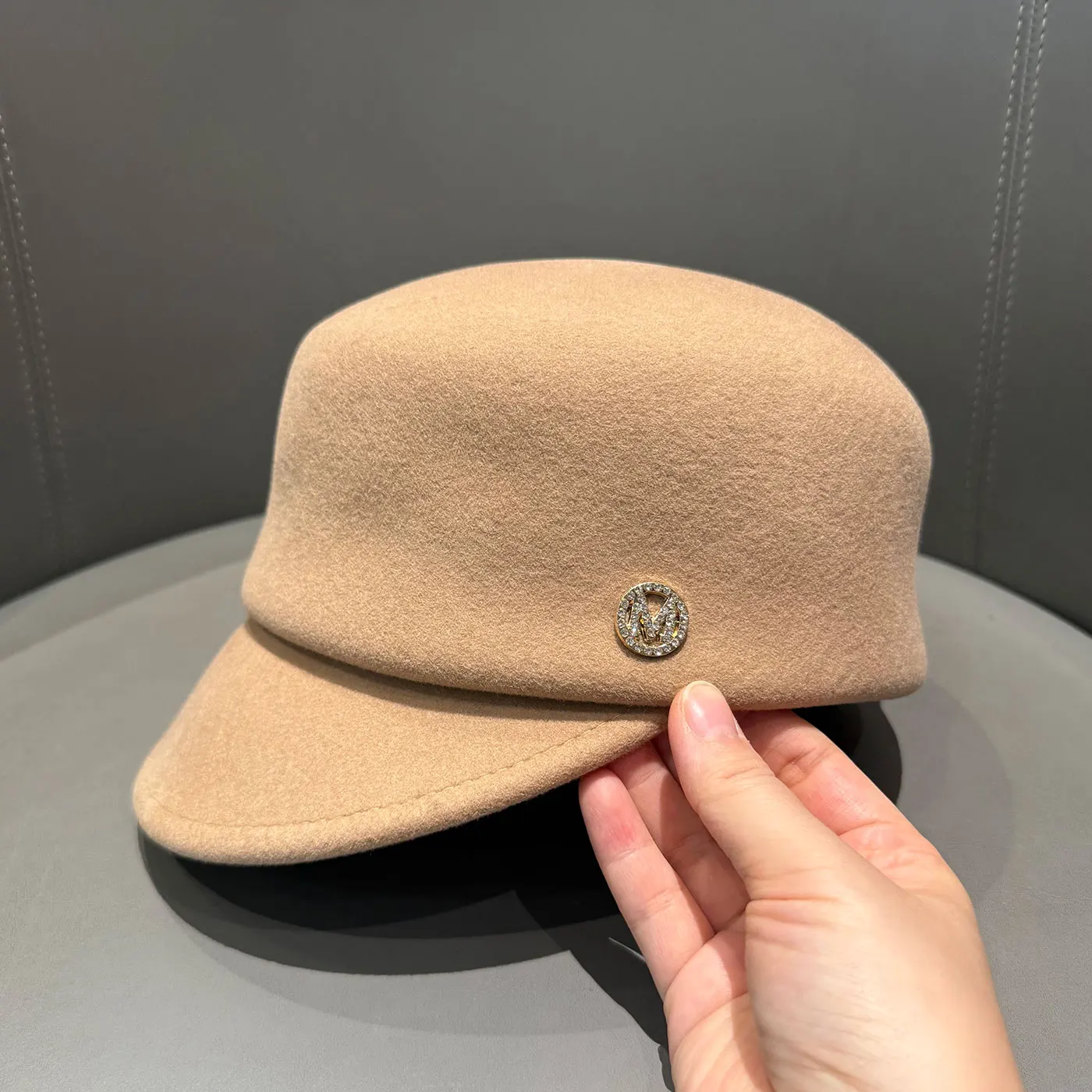 Neue Klassische 100% Wolle M Brief Reit Kappe Fedoras Frauen Winter Hohe Qualität Baskenmütze Kappe Im Freien Britischen Mode Ritter Hut – Detail 20