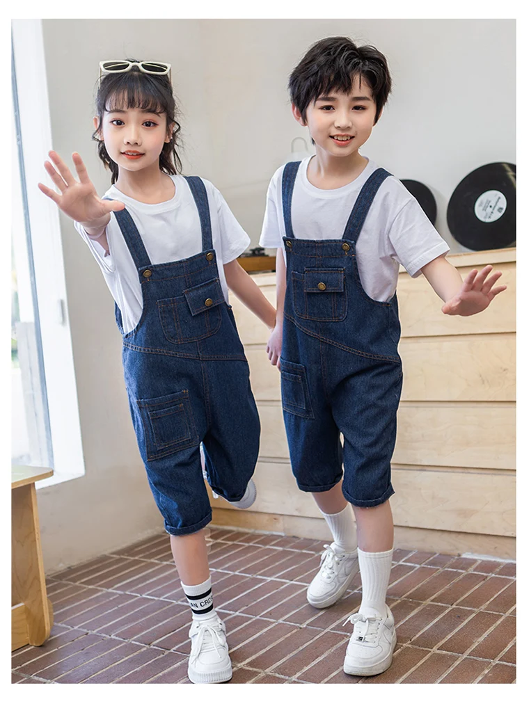 Elegante Kinder-Jeans-Overalls in Blau mit Taschen für den Alltag, Sommerkleidung für Jungen und Mädchen. – Detail 2