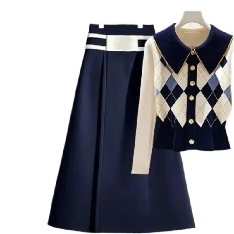 Ropa de temperamento de otoño e invierno de alto nivel de apariencia, un conjunto de traje de falda de suéter fino para mujer, nuevo viento ligero y maduro